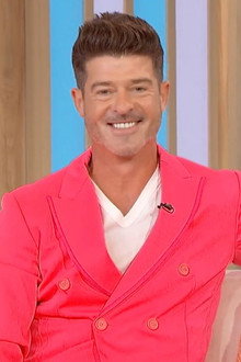 Robin Thicke, Derek Hough, Yelista Jean-Charlestells