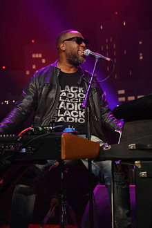 Robert Glasper / DOMi and JD Beck