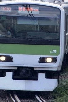 A Walking Trip Around Yamanote Line - ”Happiness Theory“ in the Center of Tokyo