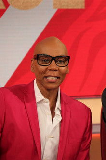 Iggy Azalea and 'Hollywood Medium' Tyler Henry