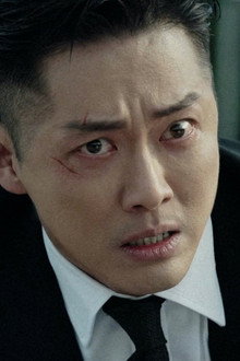 Ji Hyuk and Je Yi Race Against Time
