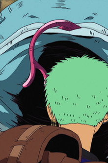 A Giant Snake Bares Its Fangs! The Survival Game Begins!