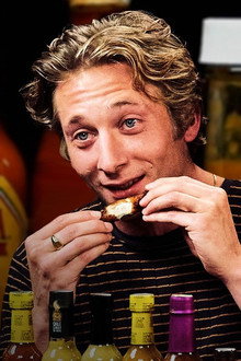 Jeremy Allen White Embraces Chaos While Eating Spicy Wings