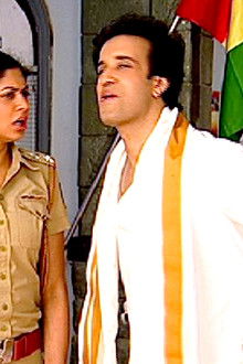 Bajrang's would be Father-in-law Comes In The Chowki