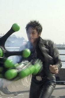 Symphony: IXA, Fist On