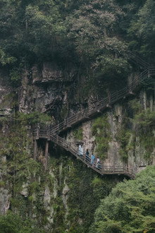 Immortal Penglai Falls into the Devil’s Path