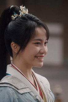 Li Hanyi Besieged by Dark River