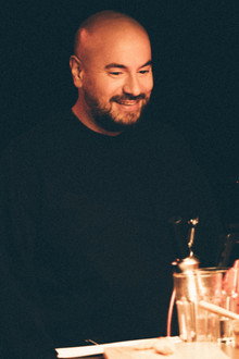 Jamel Debbouze swallows a tear gas canister