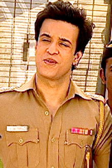 Internet and His Girlfriend Run Away From Chowky