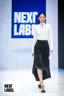 넥스트 레이블 poster