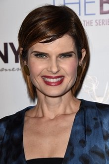 Photo of Carrie Genzel