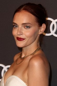 Photo of Madeline Brewer