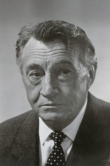 Photo of Paul Fix