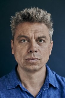 Photo of James Garnon