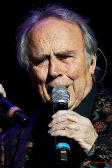 Serrat & Sabina - Dos Pájaros De Un Tiro