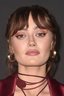 Photo of Ella Purnell