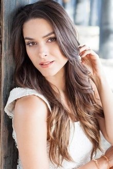 Photo of Fernanda Machado