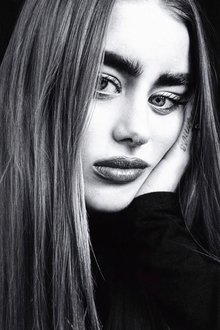Photo of Alli Hart