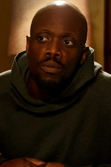 In the Dark season 2 episode 12
