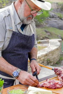 Andrew-Zimmern's-Field-to-Fire