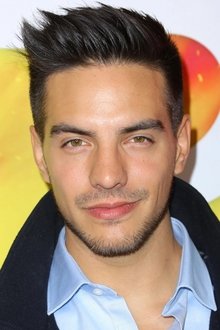 Photo of Vadhir Derbez