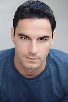Photo of Derek Arnold