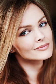 Photo of Dina Meyer