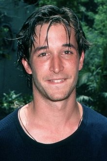 Photo of Noah Wyle