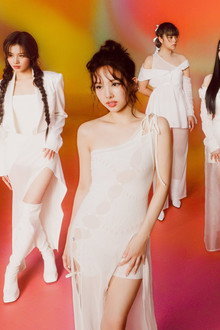 TWICE 13TH MINI ALBUM [With YOU-th] COMEBACK LIVE: Our Golden Day