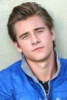 Photo of Luke Benward