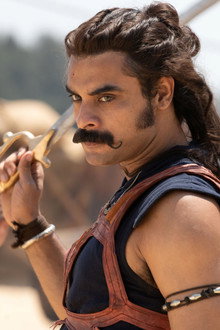 അജയന്റെ രണ്ടാം മോഷണം