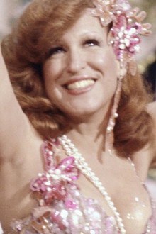 Bette Midler: Ol' Red Hair Is Back