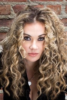 Photo of Dana Fuchs