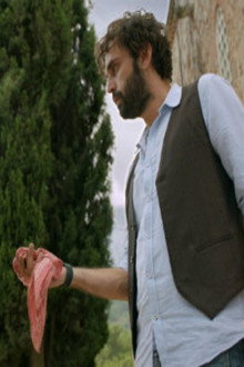Çok Uzak Fazla Yakın