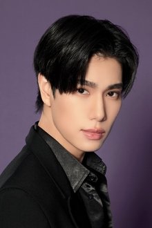 Photo of Phuwin Tangsakyuen
