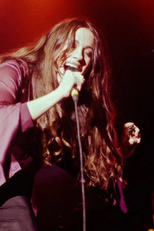 Alanis Morissette: Jagged Little Pill, Live