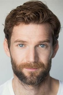 Photo of Simon Harrison