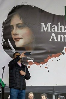 Femme,-vie,-liberté--Une-révolution-iranienne