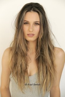 Photo of Lily Robinson