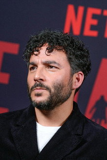 Photo of Ennis Esmer