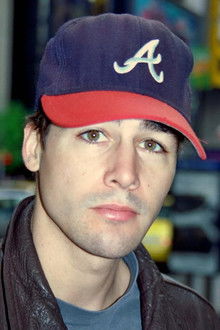 Photo of Kyle Chandler