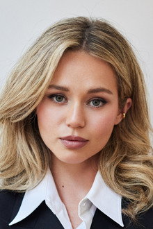 Photo of Brec Bassinger
