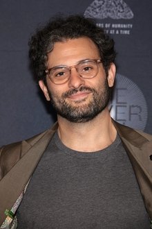 Photo of Arian Moayed