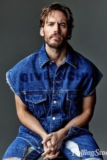 Photo of Sam Claflin