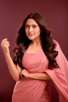 Maanushi Khair