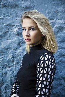 Photo of Eliza Bennett