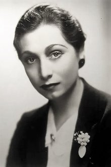 Photo of Aline MacMahon