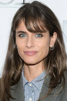 Photo of Amanda Peet