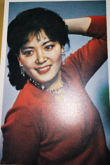 王梅娜