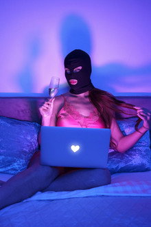 Virtual Girlfriends